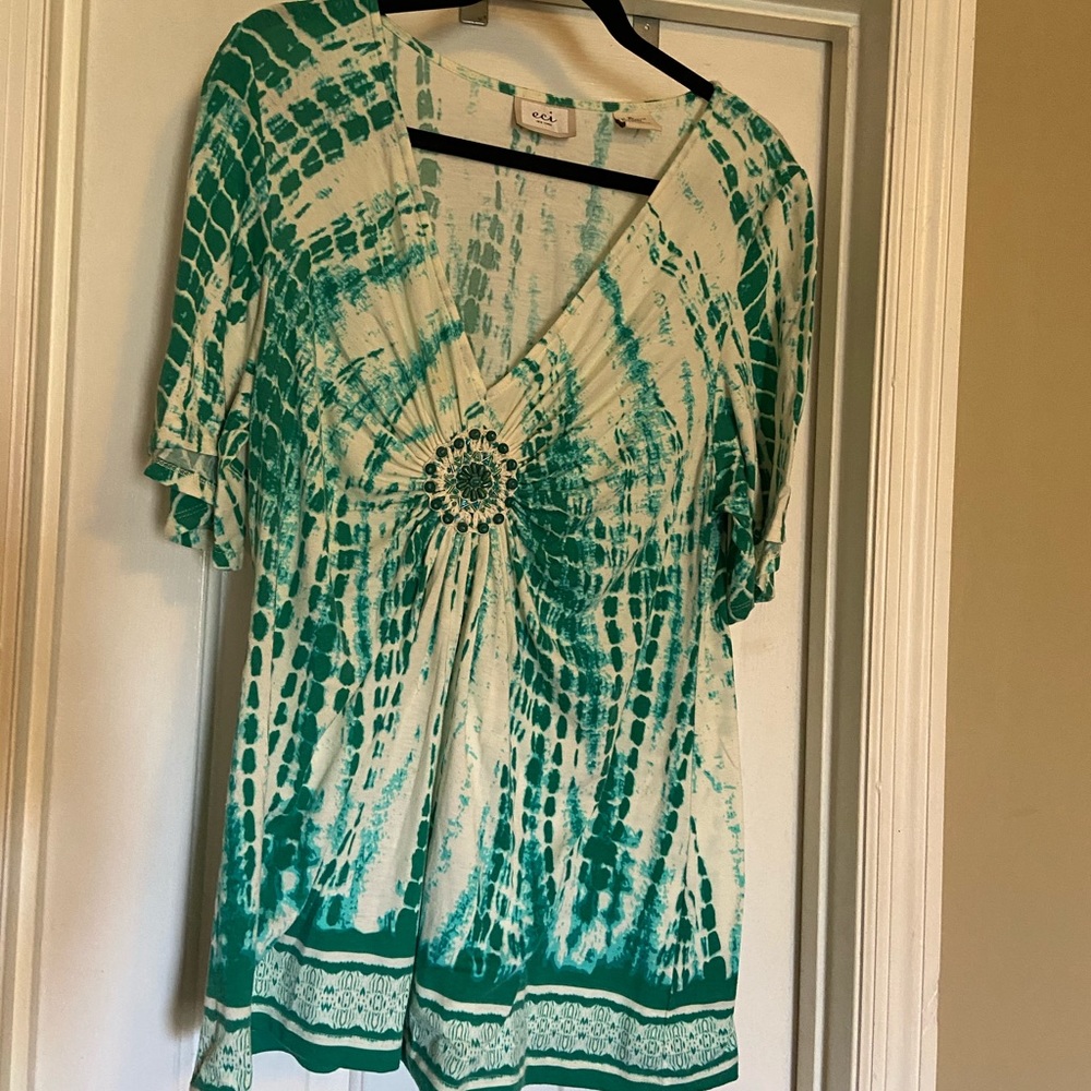 Women’s patterned dress top